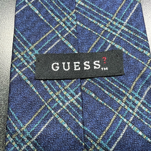 Guess Mens Tie Necktie Multicolor Plaid 100% Silk Tied Wide Classic USA 56 In - Picture 3 of 6